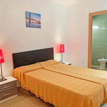 Palmeras 3000 Apartment *